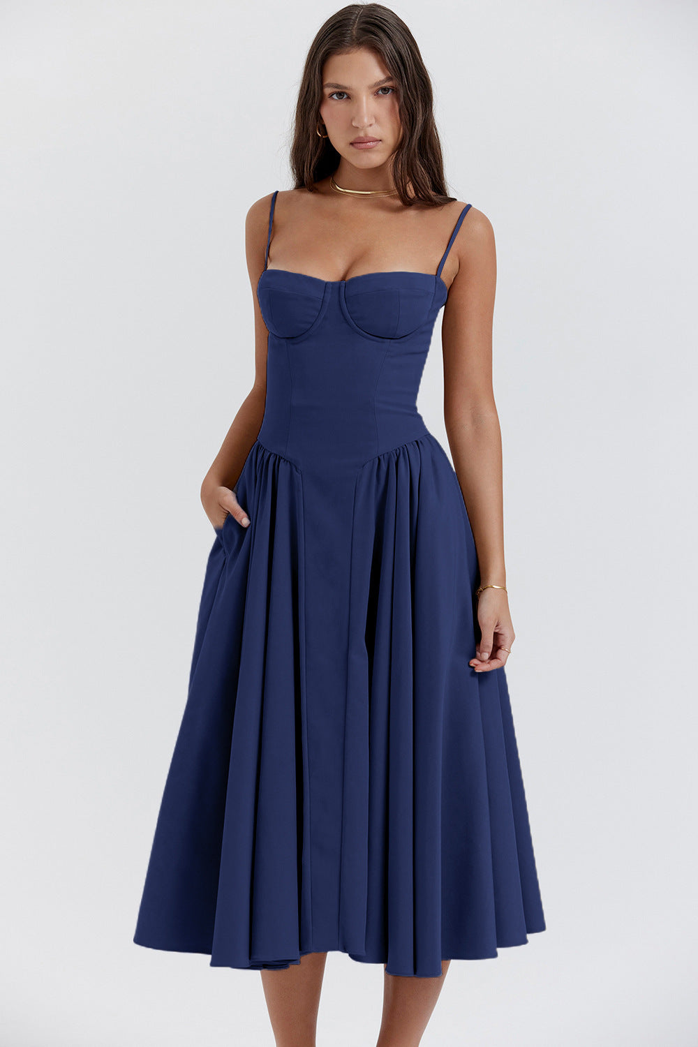 Ashley | Robe Midi Rétro à Bretelles Élégantes