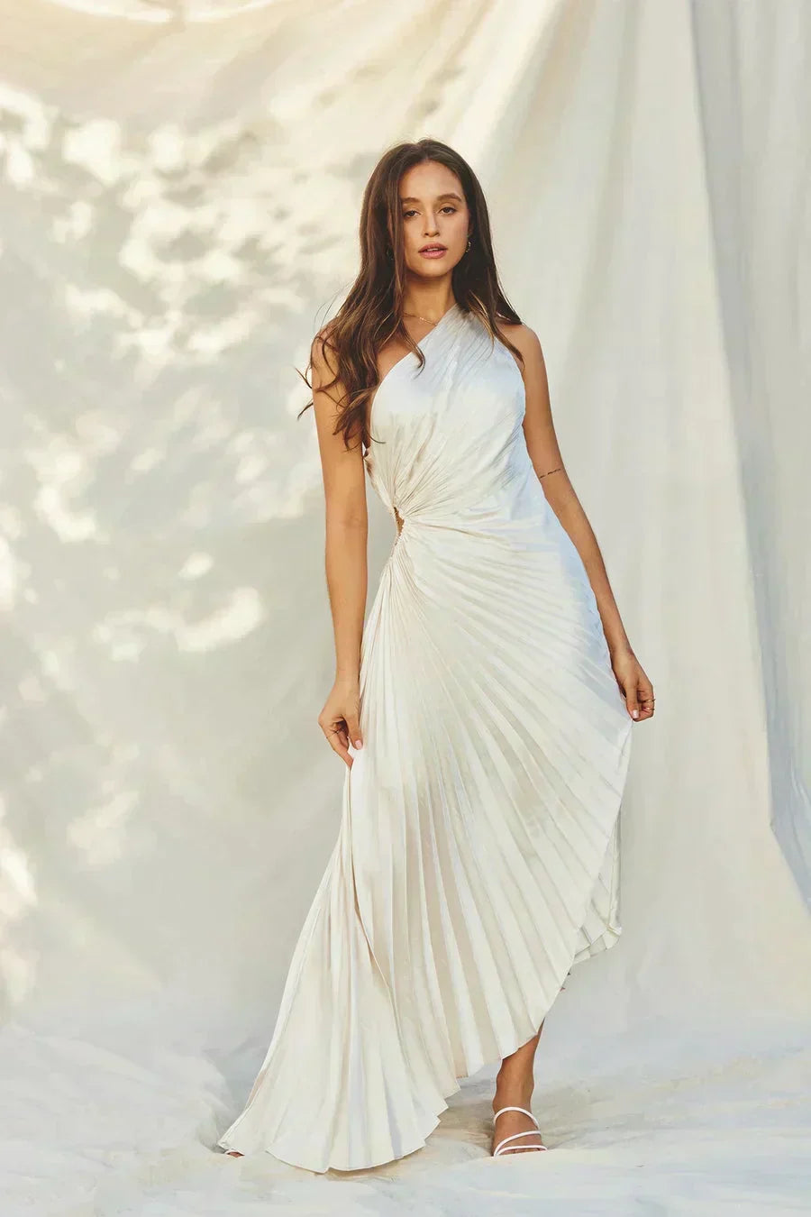 Zarelia | Robe Midi Plissée Asymétrique