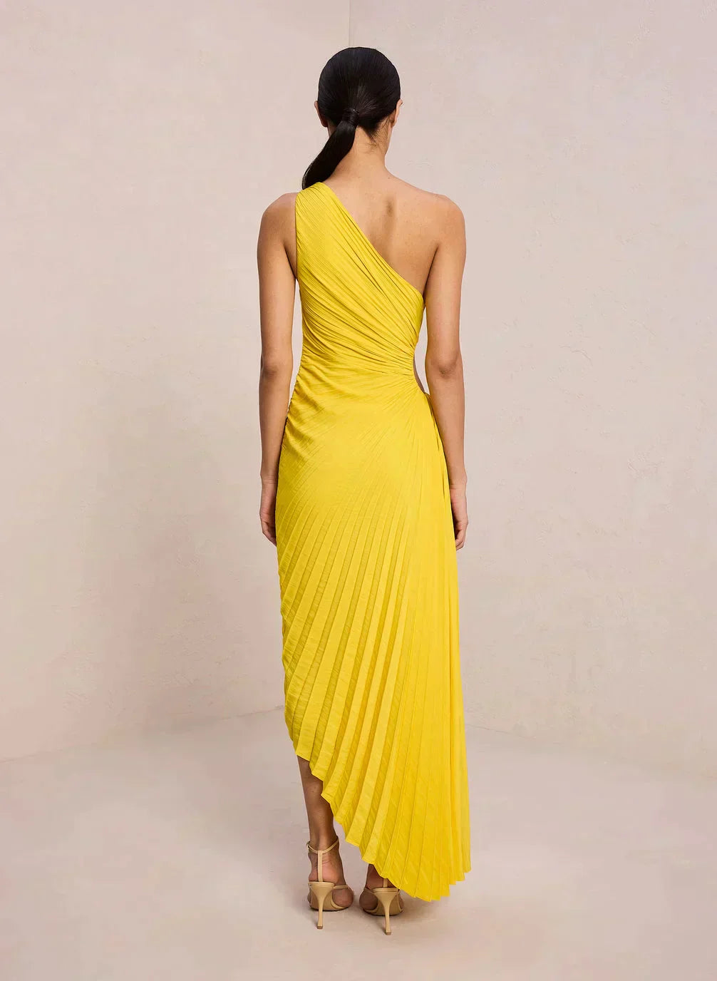 Zarelia | Robe Midi Plissée Asymétrique
