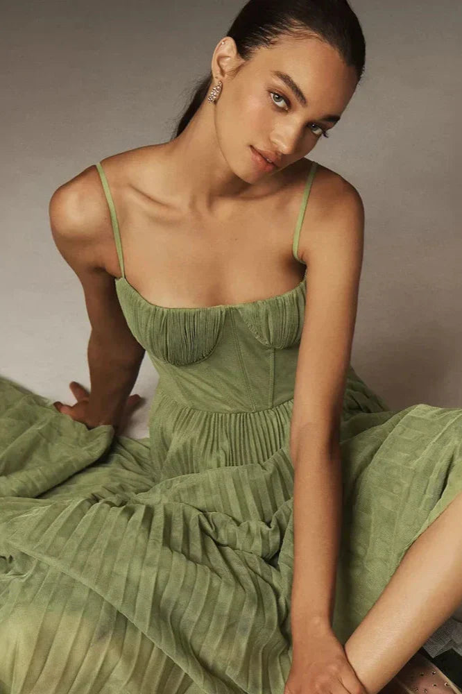 Lyka | Robe Midi En Tulle Plissé Élégant