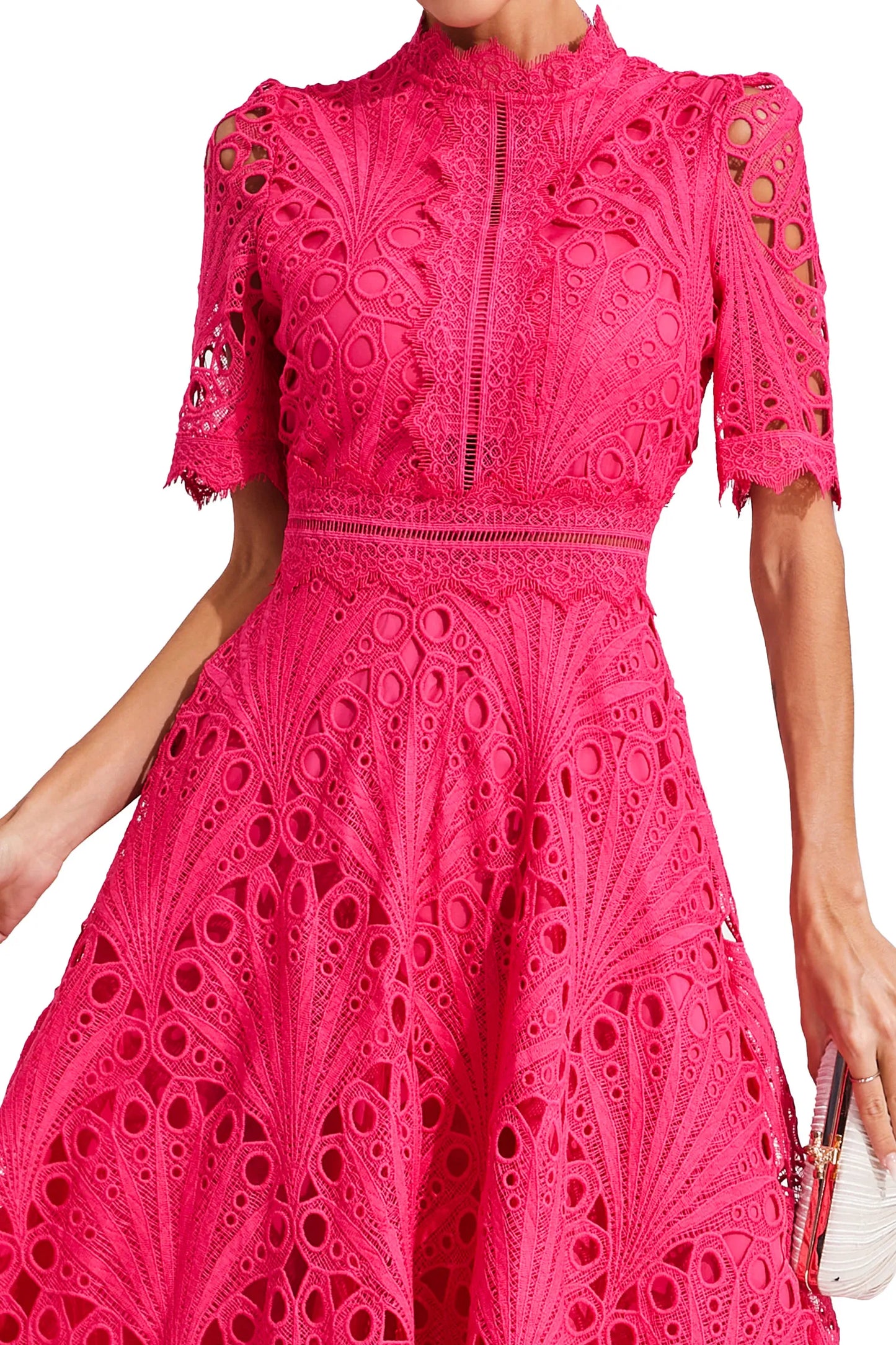 Jelly | Robe Midi En Dentelle Avec Encolure Élégante Et Coupe Raffinée