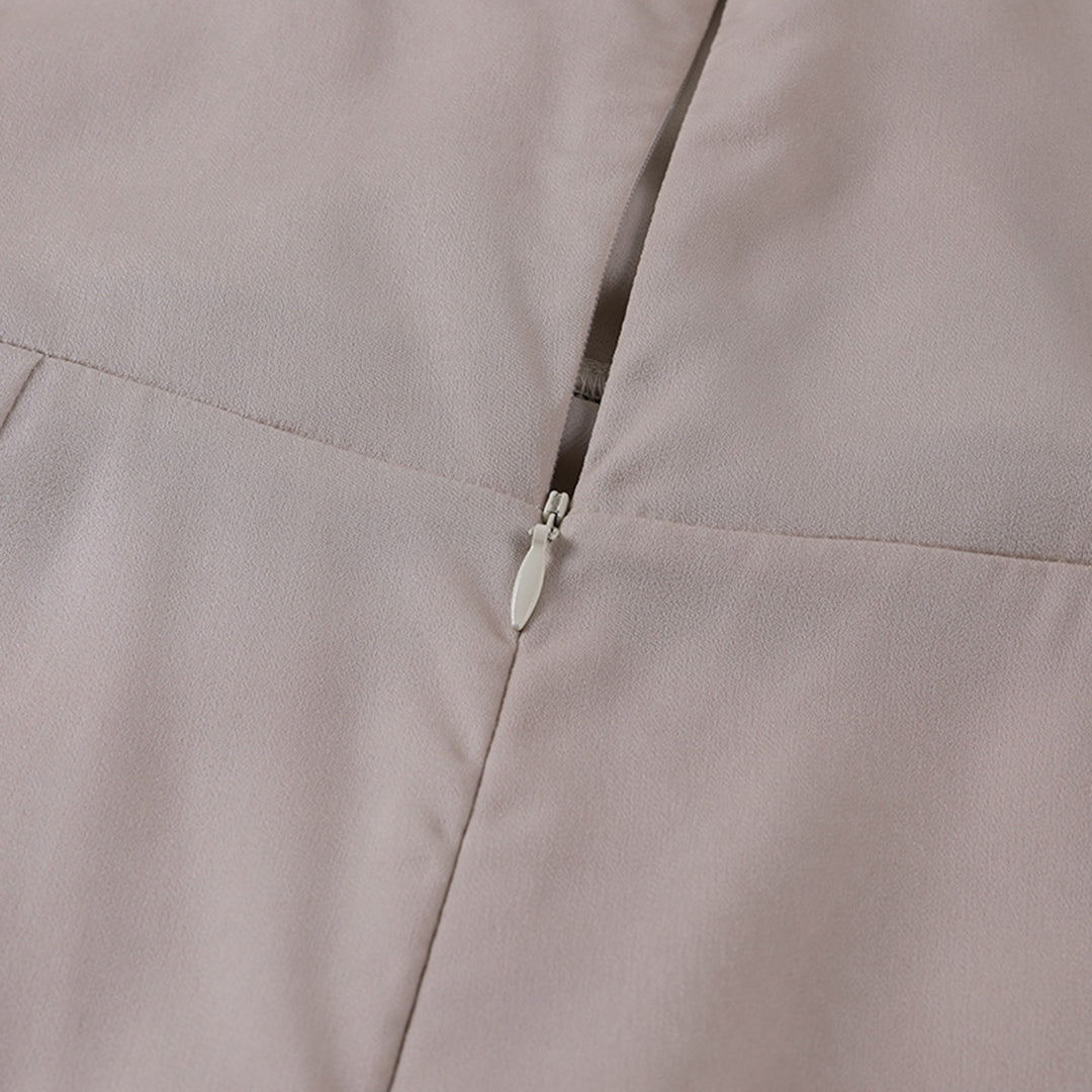Liora | Robe Midi Élégante À Bretelles Et Décolleté En V