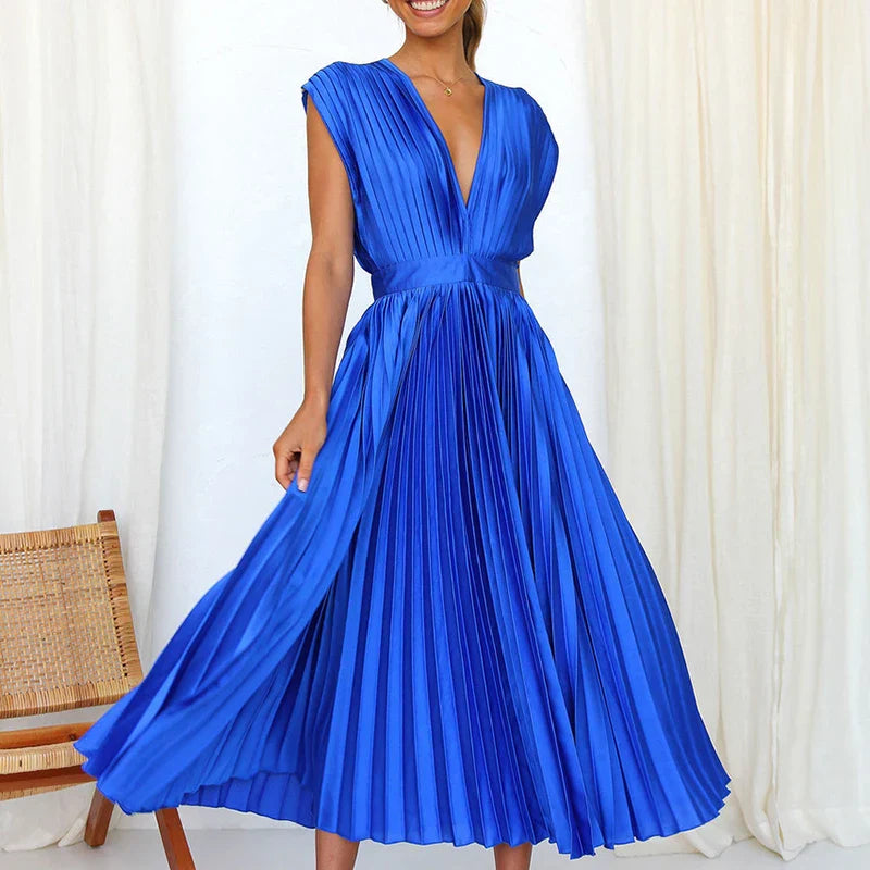 Isaura | Robe Élégante Sans Manches À Plis Structurés