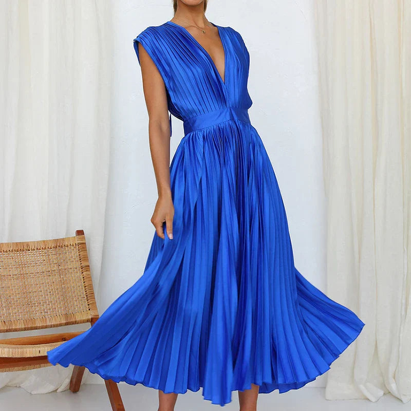 Isaura | Robe Élégante Sans Manches À Plis Structurés