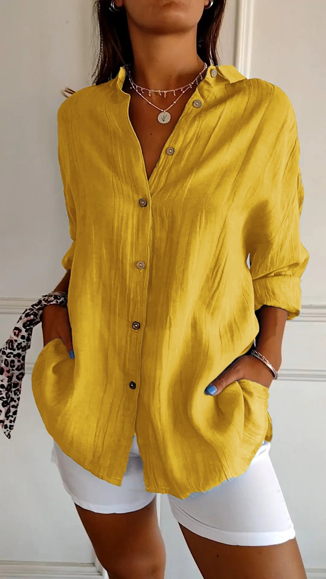 Yara | Blouse Classique À Plis Et Coupe Structurée