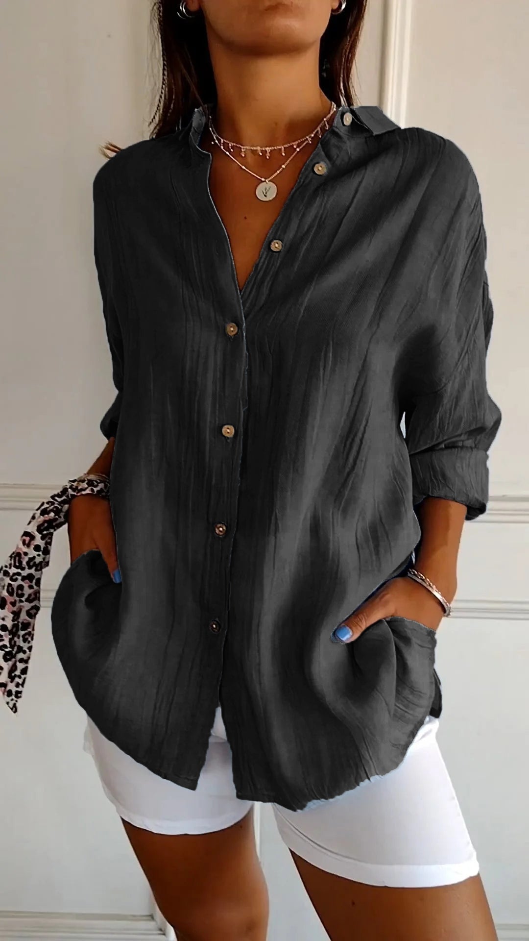 Yara | Blouse Classique À Plis Et Coupe Structurée