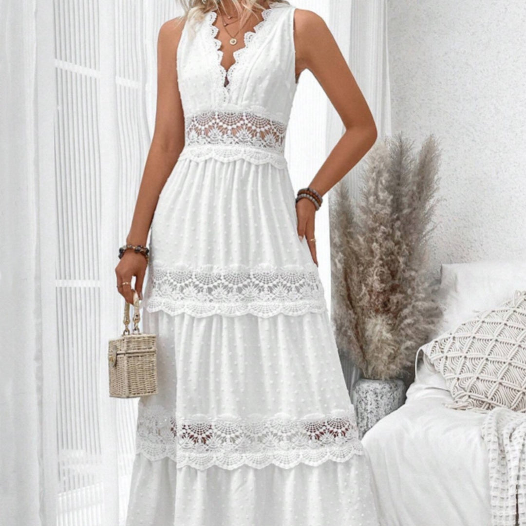 Giana | Robe Élégante À Col V Et Détails En Dentelle