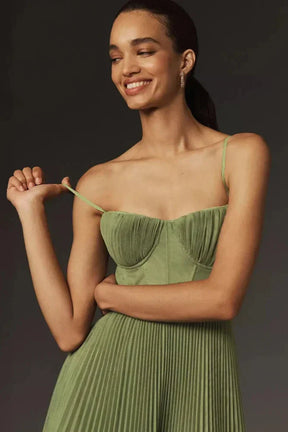 Lyka | Robe Midi En Tulle Plissé Élégant