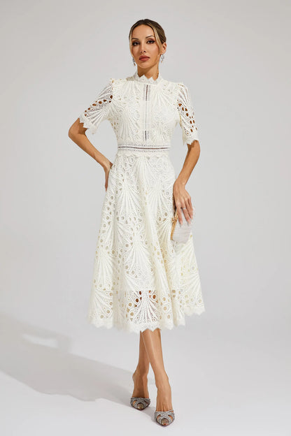 Jelly | Robe Midi En Dentelle Avec Encolure Élégante Et Coupe Raffinée