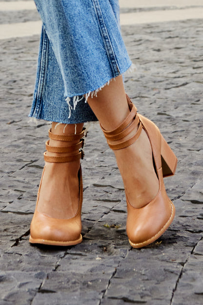 Criselda | Sandales Minimalistes À Talon Bloc Et Bride Cheville