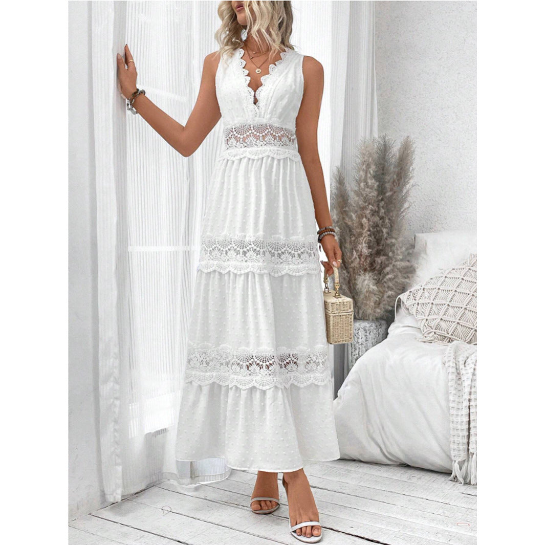 Giana | Robe Élégante À Col V Et Détails En Dentelle
