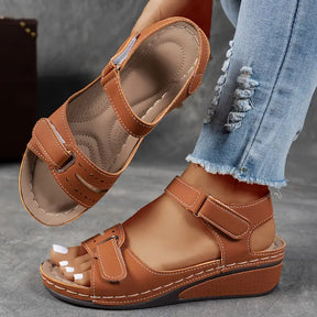 Veera | Sandales Orthopédiques À Talon Compensé Confortables