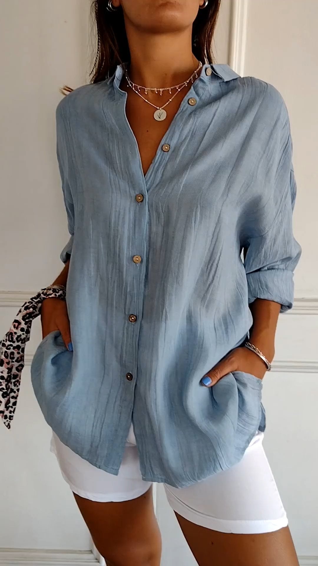 Yara | Blouse Classique À Plis Et Coupe Structurée