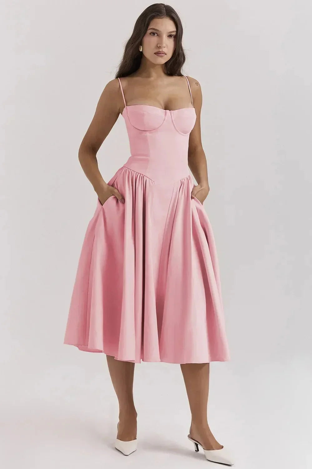 Ashley | Robe Midi Rétro à Bretelles Élégantes
