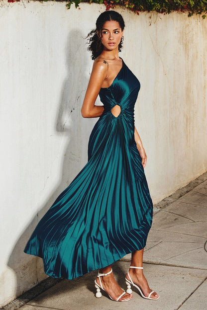 Zarelia | Robe Midi Plissée Asymétrique