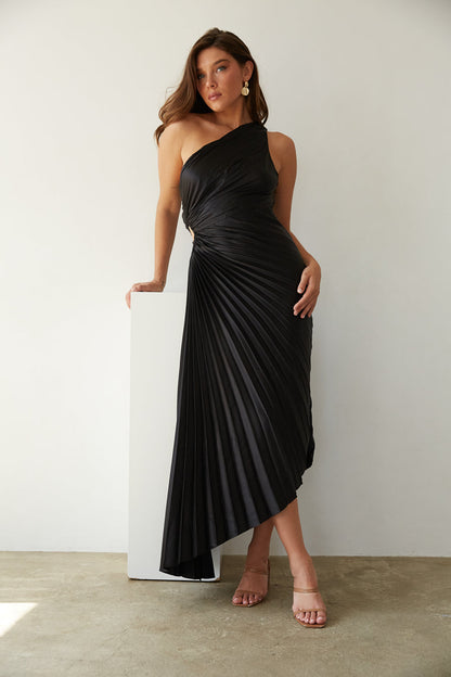 Zarelia | Robe Midi Plissée Asymétrique